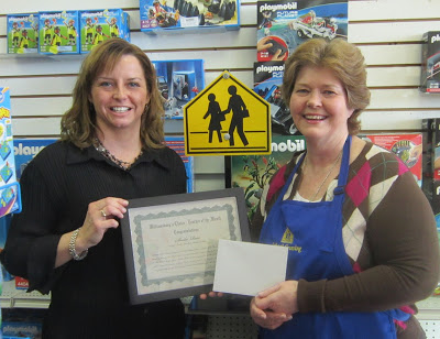 Sheila Race, 1st Grade Teacher at Stonehouse ES, is Teacher of the Month – January 2013