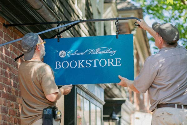 colonial-williamsburg-bookstore-merchants-square