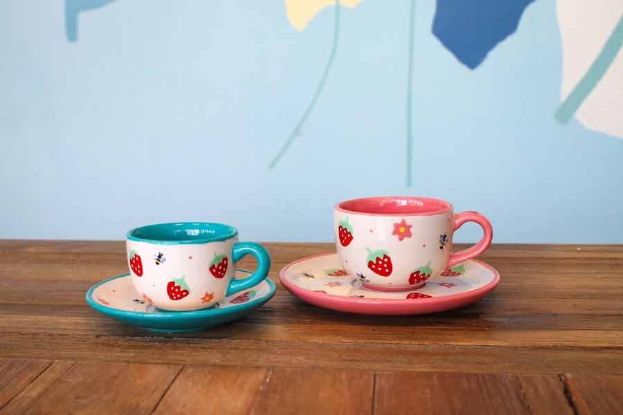 tea-cup-mommy-and-me-paint-on-pottery